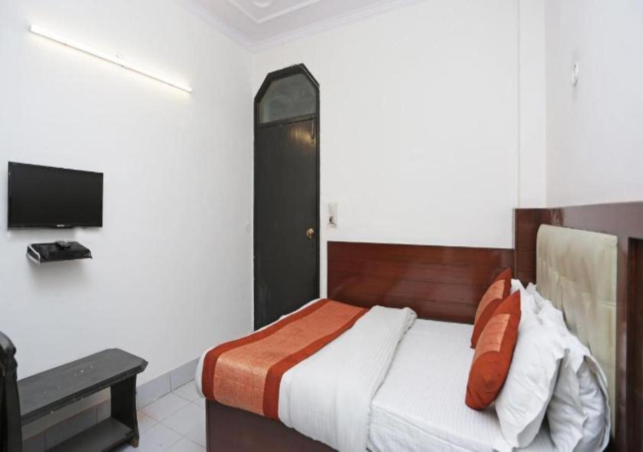 Ap Singh Hotels In Near New Delhi Railway Station Exterior photo